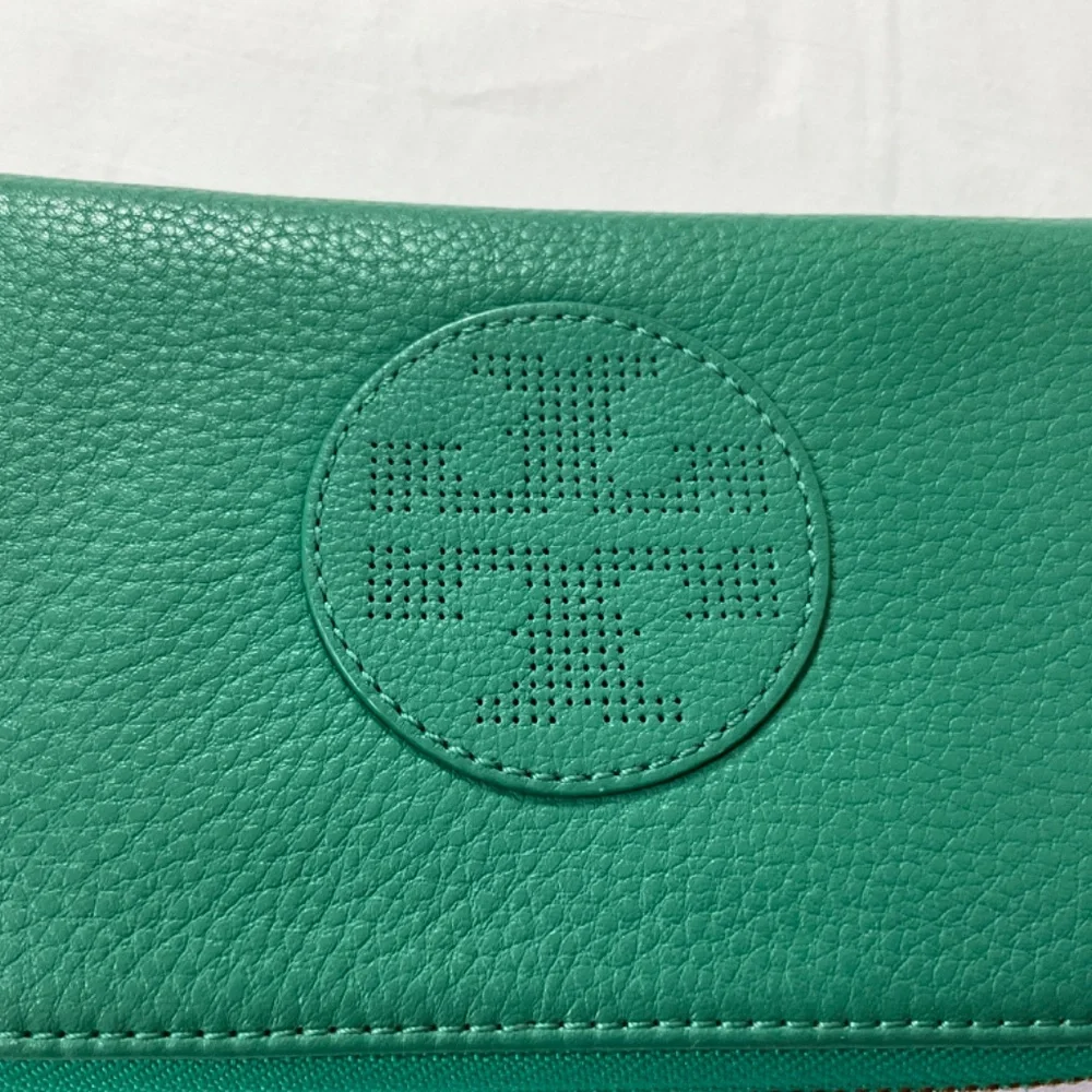 TORY BURCH Vintage Kipp Zippy Wallet Green - Picture 3 of 13